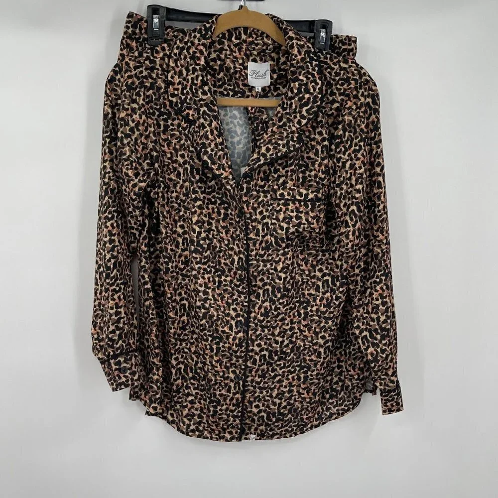 Plush Revolve Sleepwear Small Womens Animal Print Shorts Top Leopard Casual New